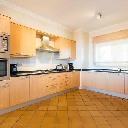 Apartamento T2 Sea View, Pool, Golf, Private Terrace, Del Rey, óbidos A1 *