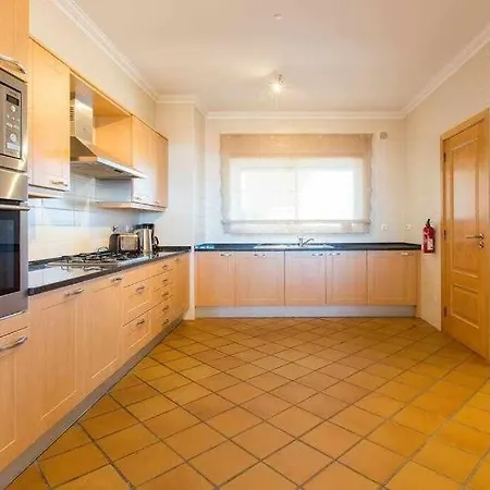 Apartamento T2 Sea View, Pool, Golf, Private Terrace, Del Rey, óbidos A1 Amoreira (Leiria)