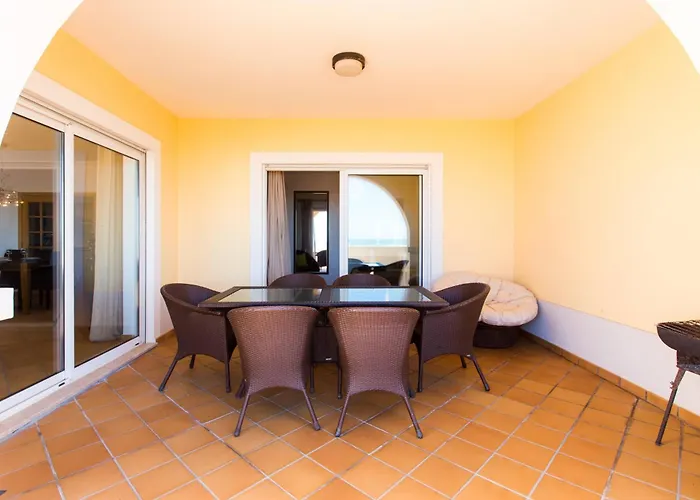 T2 Sea View, Pool, Golf, Private Terrace, Praia Del Rey, Obidos A1